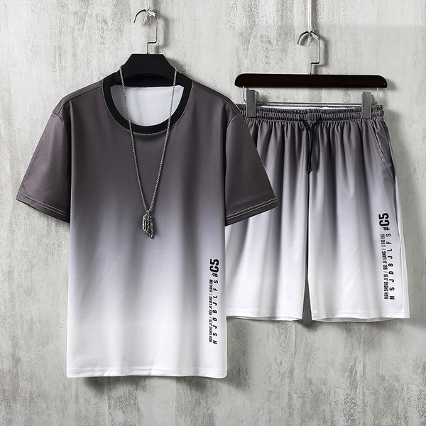 Sportlik-päevakomplekt sillerdavates värvides