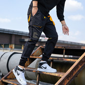 Ανδρικά αθλητικά παντελόνια με μαύρες τσέπες