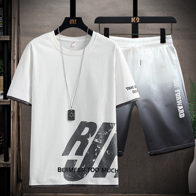 Vabaaja komplekt lühikeste varrukatega T-särgi ja lühikeste pükstega meestele