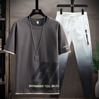 Vabaaja komplekt lühikeste varrukatega T-särgi ja lühikeste pükstega meestele