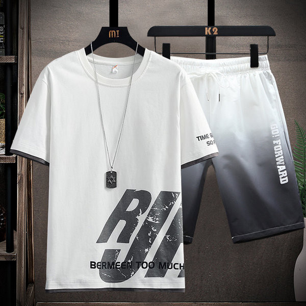 Vabaaja komplekt lühikeste varrukatega T-särgi ja lühikeste pükstega meestele