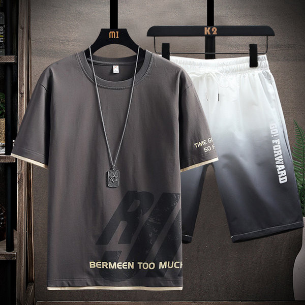 Vabaaja komplekt lühikeste varrukatega T-särgi ja lühikeste pükstega meestele