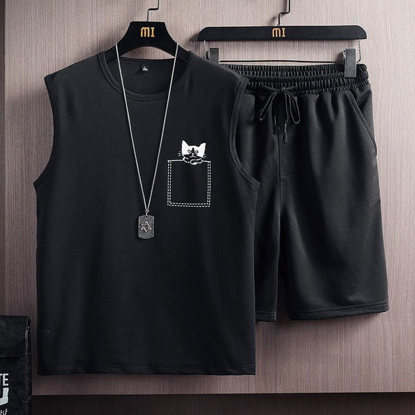 Ikdienas sporta komplekts ar apaļu kakla izgriezumu un šortiem