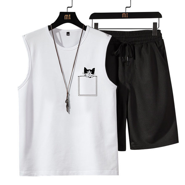 Ikdienas sporta komplekts ar apaļu kakla izgriezumu un šortiem