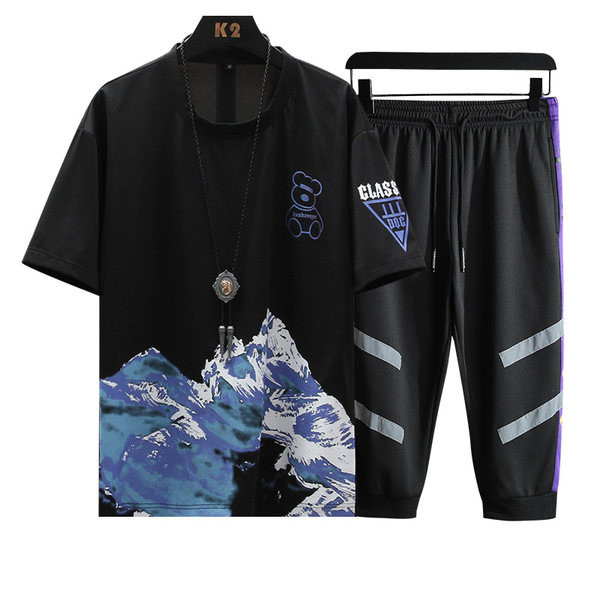 Ανδρικό αθλητικό καθημερινό σετ  με δύο μέρη - μπλουζάκι με οβάλ λαιμόκοψη και 7/8 παντελόνι