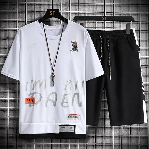 Ανδρικό σετ από δύο μέρη με εφαρμογή