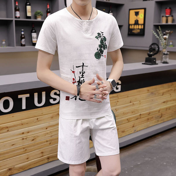 Ανδρικά σετ με κέντημα και  ντεκολτέ