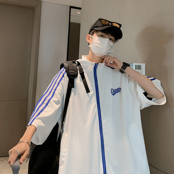 Kaheosaline spordikomplekt meestele - top ja lühikesed püksid