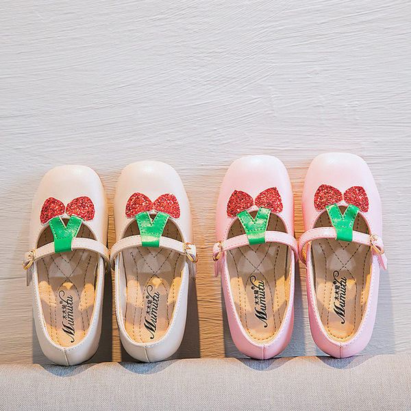 Bērnu ikdienas apavi ar brokātu un sprādzi