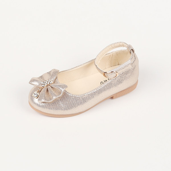 Paeldekooriga ja lameda tallaga vabaaja lastejalatsid