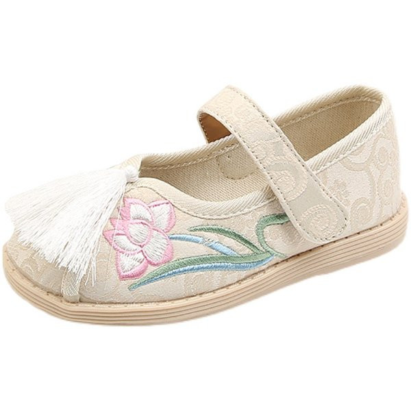 Παιδικά παπούτσια με κέντημα και φούντα