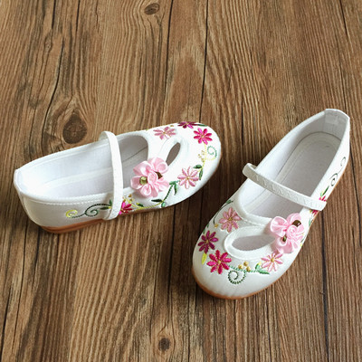 Tikitud lilledega vabaajajalatsid tüdrukutele