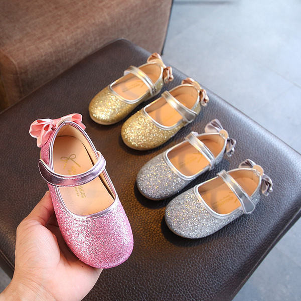 Bērnu spīdīgas kurpes ar lentīti