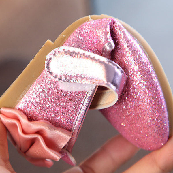 Bērnu spīdīgas kurpes ar lentīti