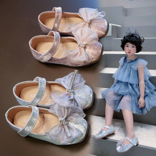 Mūsdienīgi bērnu apavi ar lentītēm un pērlēm meitenēm