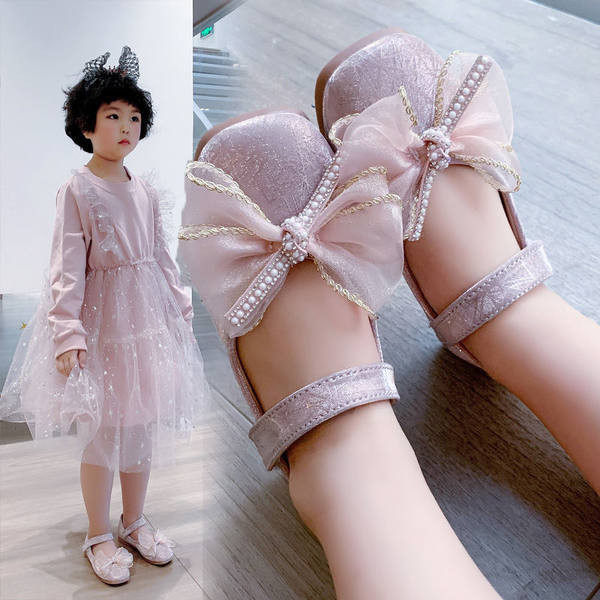 Mūsdienīgi bērnu apavi ar lentītēm un pērlēm meitenēm