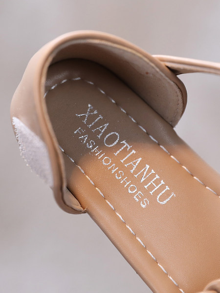 Uus mudel ökonahast takjakinnitusega lastejalatsid