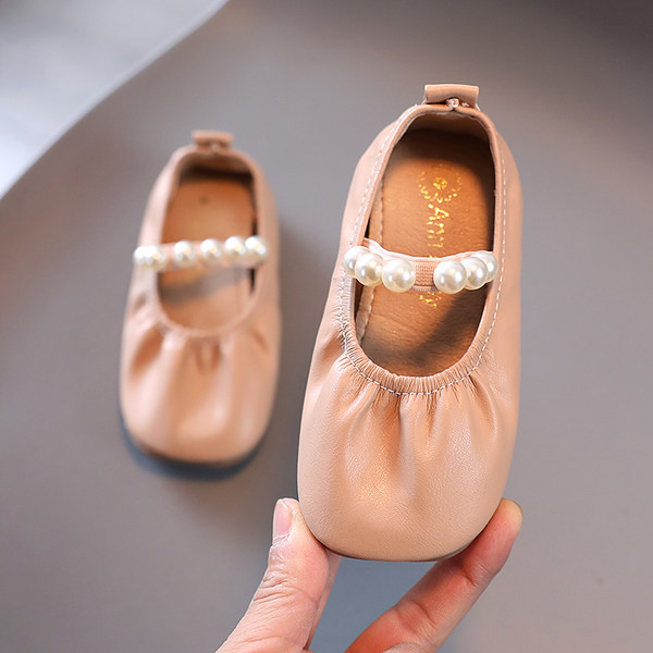 Bērnu ādas apavi ar pērļu siksnām