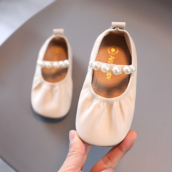 Bērnu ādas apavi ar pērļu siksnām