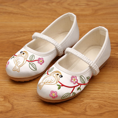 Παιδικά παπούτσια casual κατασκευασμένα από faux δέρμα με κέντημα