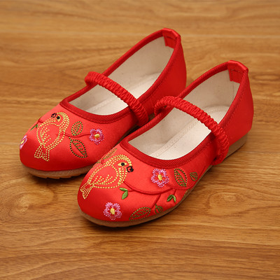 Παιδικά παπούτσια casual κατασκευασμένα από faux δέρμα με κέντημα