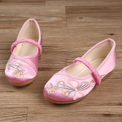 Παιδικά παπούτσια casual κατασκευασμένα από faux δέρμα με κέντημα