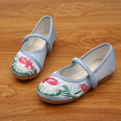 Παιδικά παπούτσια casual κατασκευασμένα από faux δέρμα με κέντημα