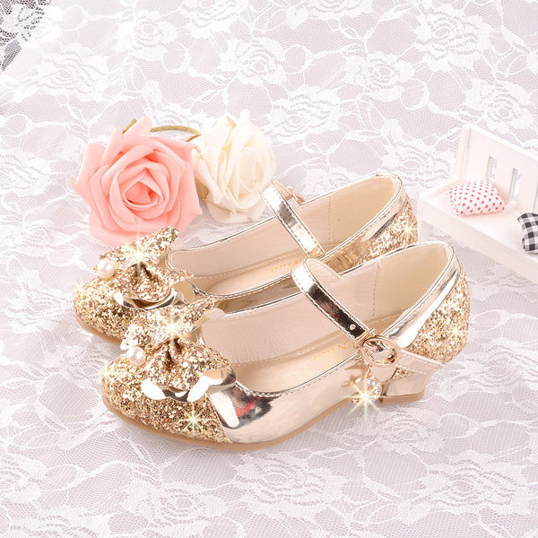 Spīdīgi bērnu apavi ar lenti un sprādzi