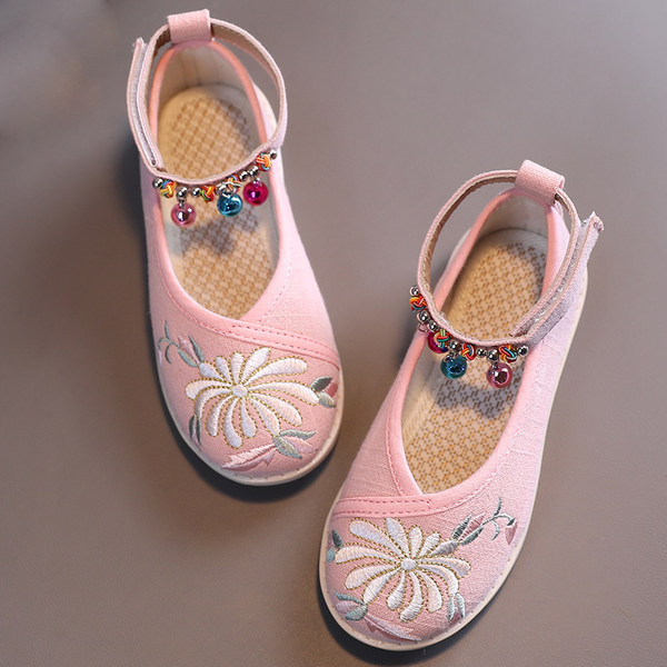 Παιδικά παπούτσια με κέντημα και βέλκρο