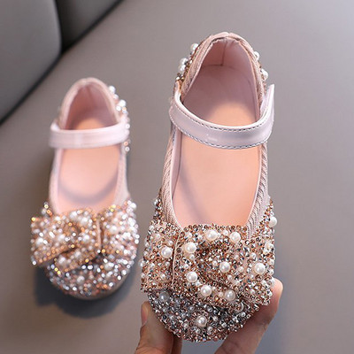 Μοντέρνα κορίτσια παπούτσια με πέρλες
