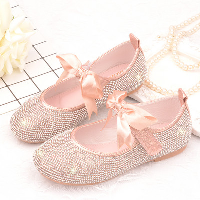 Laste kivide ja paelaga vabaajajalatsid-tüdrukutele