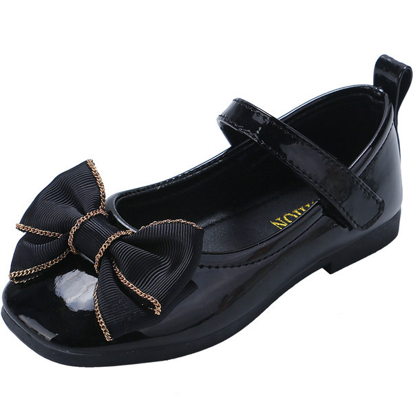 Eko-nahast valmistatud vabaajajalatsid paelaga tüdrukutele