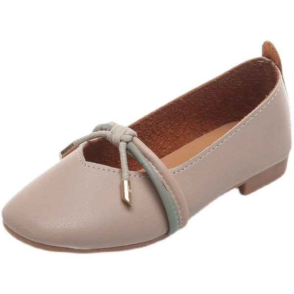 Lameda talla ja nahast paeltega nahast lastejalatsid