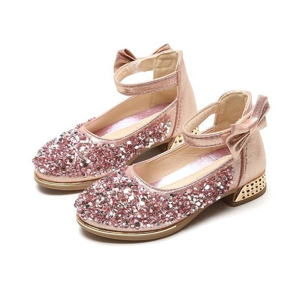 Παιδικά στρογγυλά παπούτσια με κορδέλα και γυαλιστερό αποτέλεσμα