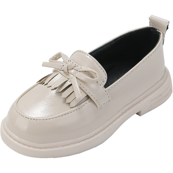 Öko-nahast mokassiinidest valmistatud vabaajajalatsid