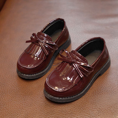 Lameda talla ja paelaga lakknahast lastejalatsid