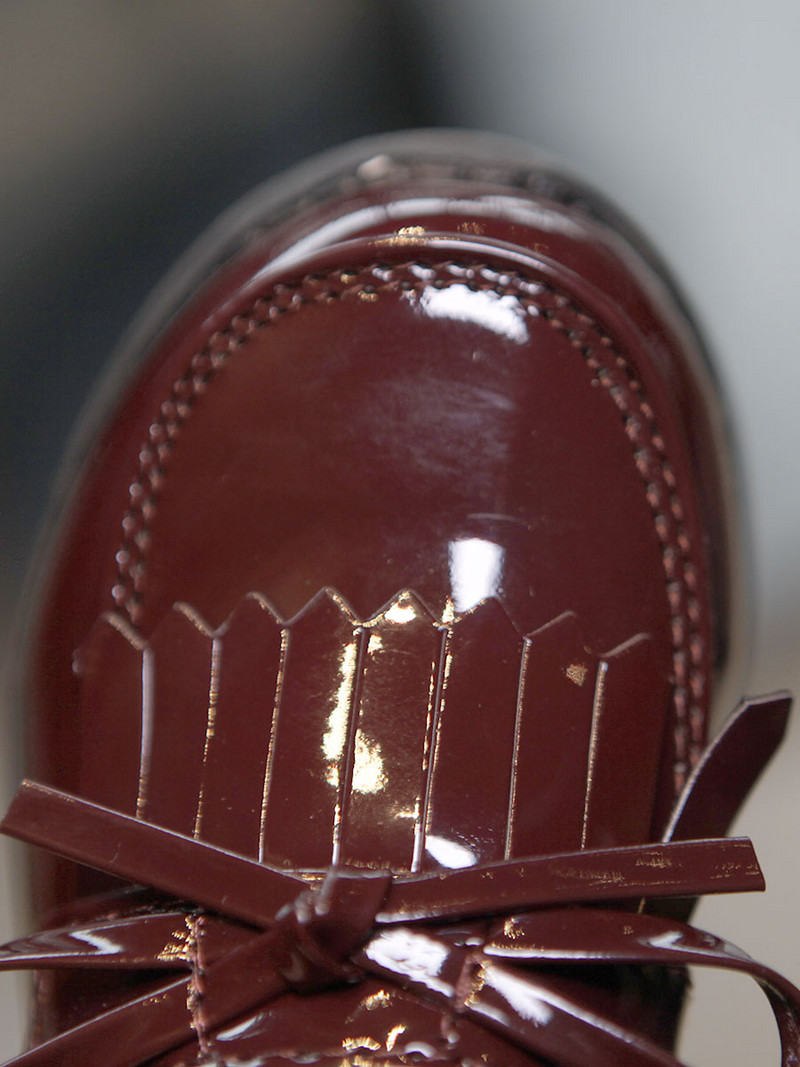 Lameda talla ja paelaga lakknahast lastejalatsid