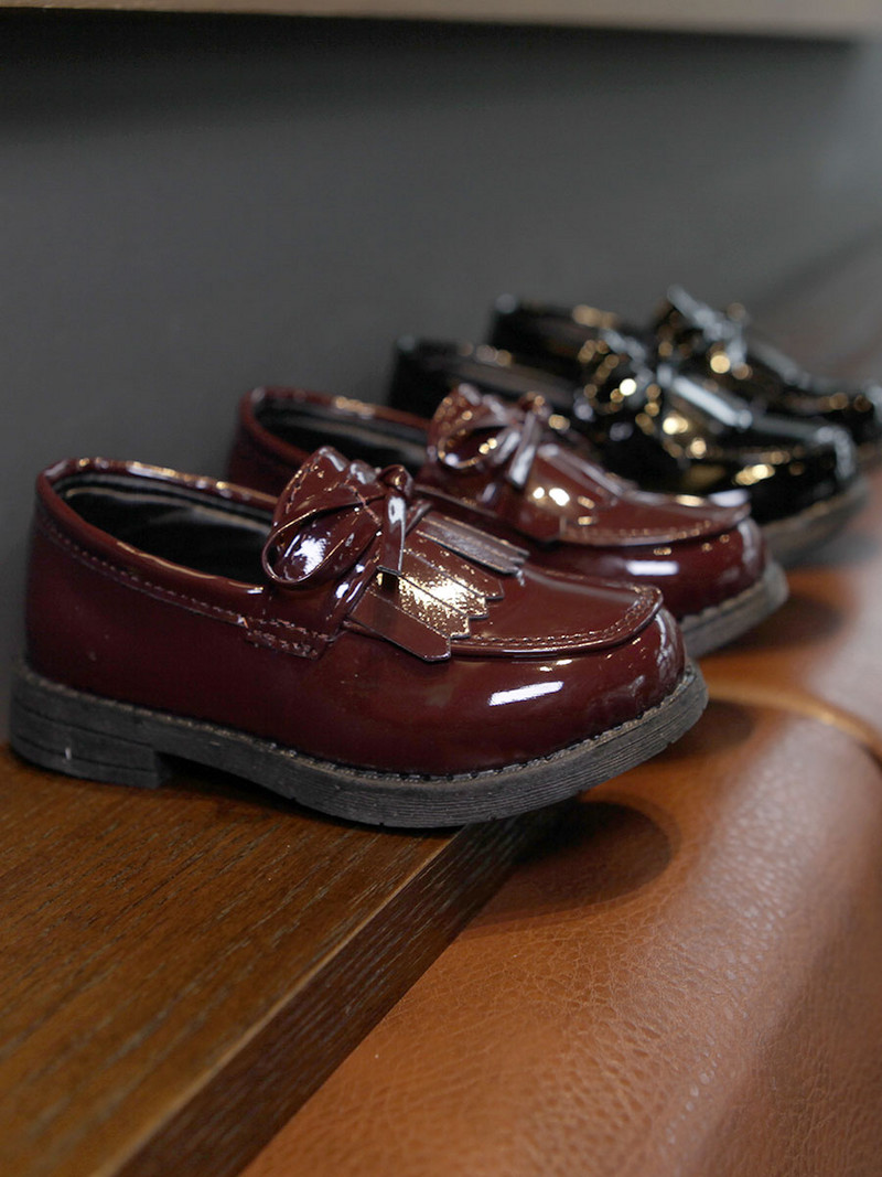 Lameda talla ja paelaga lakknahast lastejalatsid