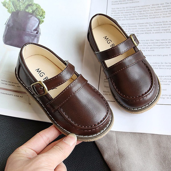 Pandlaga nahast lastekingad tüdrukutele ja poistele