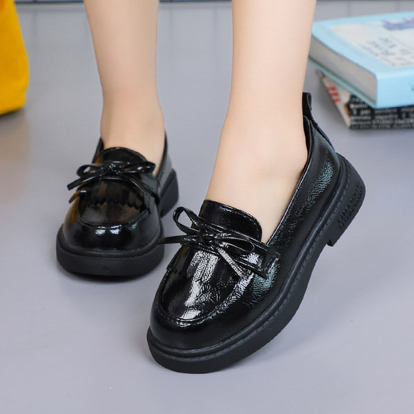 Novi model proljetno-jesenskih mokasina od eko kože