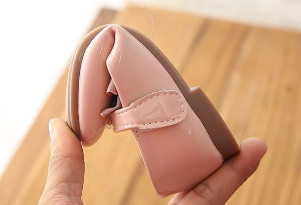 Öko-nahast teibi ja paelaga lastejalatsid