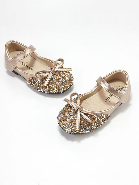 Säravate osakeste ja takjakinnitusega vabaaja lastejalatsid