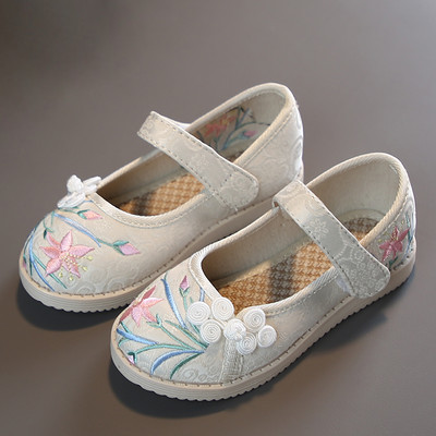 Tüdrukute vabaaja takjakinnitusega lastejalatsid