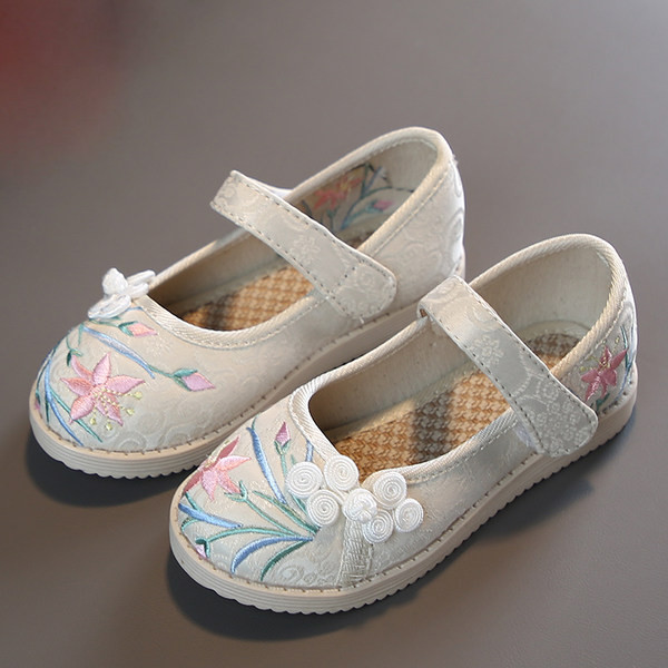 Tüdrukute vabaaja takjakinnitusega lastejalatsid