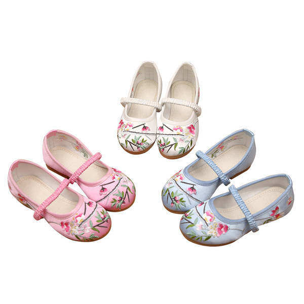 Νέο μοντέλο παιδικά παπούτσια με κεντήματα για κορίτσια