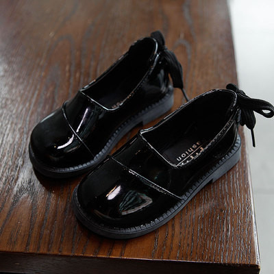 Παιδικά έκο δερμάτινα παπούτσια με επίπεδη σόλα και κορδέλα