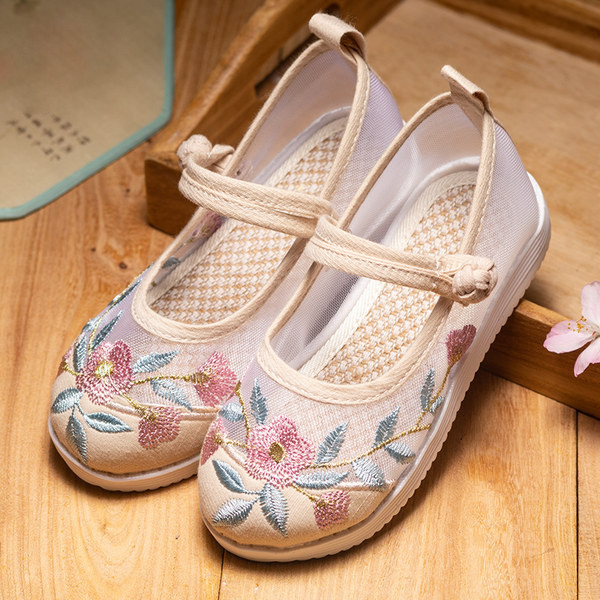 Νέο μοντέλο παιδικά παπούτσια με κεντήματα και επίπεδη σόλα για κορίτσια