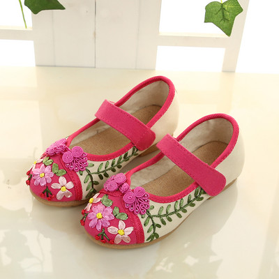 Värvilised lillemustriga lastejalatsid tüdrukutele
