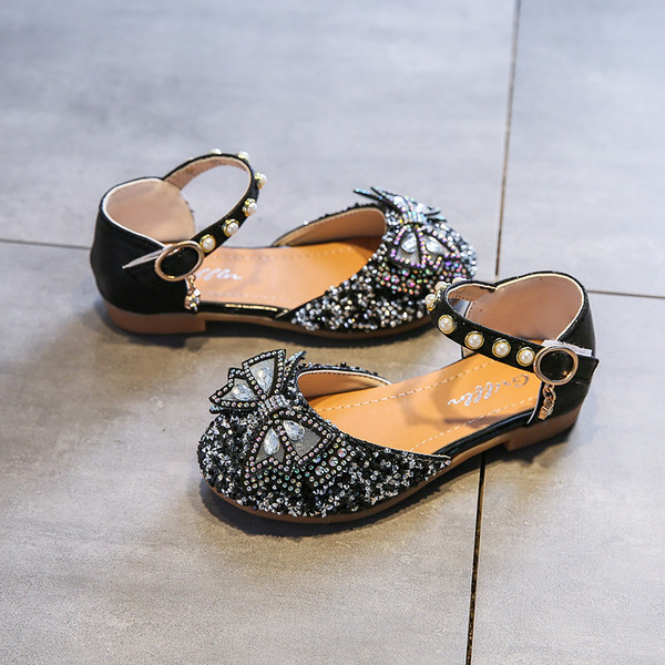 Moodsad särava efektiga kevad-suvised kingad tüdrukutele