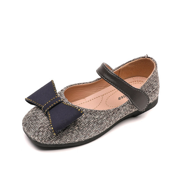 Novi model proljetnih tekstilnih cipela sa trakom